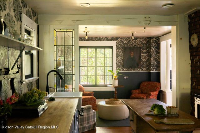 265 New York 385, Athens, NY 12015