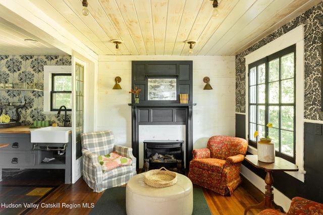 265 New York 385, Athens, NY 12015
