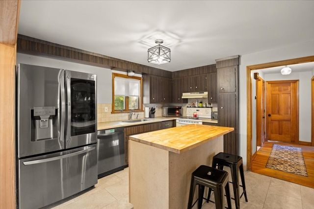 337 Thatcher Street, Brockton, MA 02302