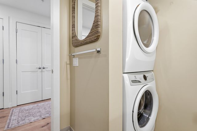 1212 Demonbreun St Apt 1506, Nashville, TN 37203