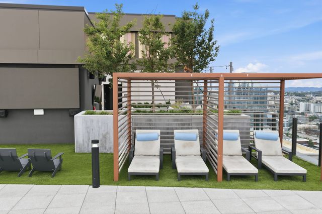 1212 Demonbreun St Apt 1506, Nashville, TN 37203