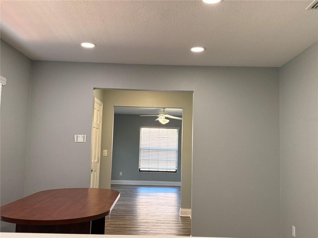 Image 22 of property listing at 1617 GREEN MEADOW LANE, Orlando, FL 32825