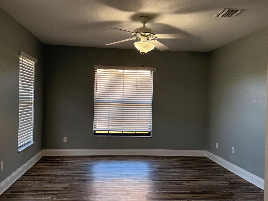 Image 30 of property listing at 1617 GREEN MEADOW LANE, Orlando, FL 32825