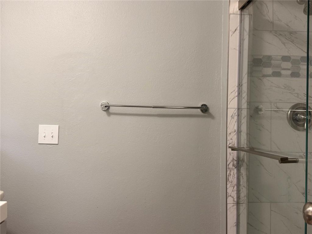 Image 37 of property listing at 1617 GREEN MEADOW LANE, Orlando, FL 32825