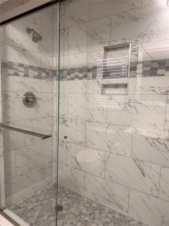 Image 39 of property listing at 1617 GREEN MEADOW LANE, Orlando, FL 32825