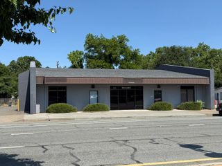 748 N Market Street, Redding, CA 96003