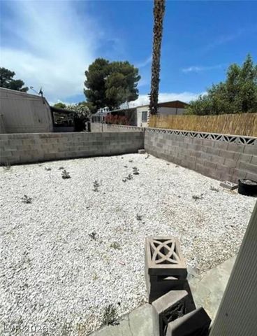 4575 Stemrose Way, Las Vegas, NV 89122