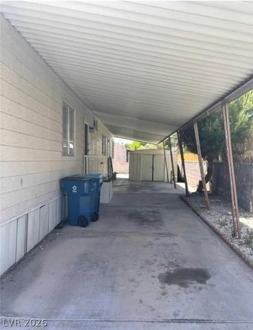 4575 Stemrose Way, Las Vegas, NV 89122