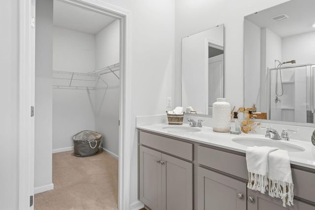 162 Oakwood Boulevard, Summerville, SC 29486