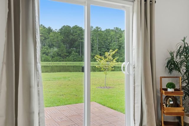 162 Oakwood Boulevard, Summerville, SC 29486