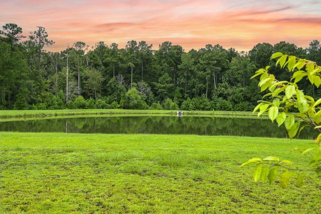 162 Oakwood Boulevard, Summerville, SC 29486