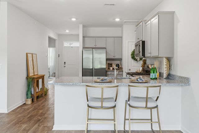 162 Oakwood Boulevard, Summerville, SC 29486