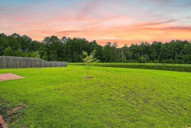 162 Oakwood Boulevard, Summerville, SC 29486