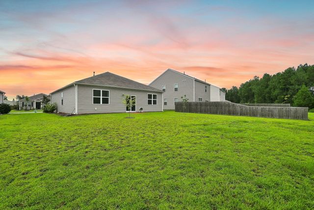 162 Oakwood Boulevard, Summerville, SC 29486