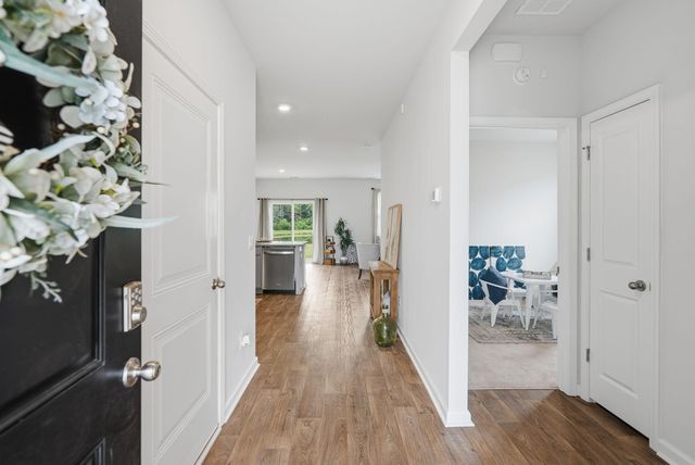 162 Oakwood Boulevard, Summerville, SC 29486
