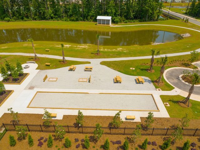 162 Oakwood Boulevard, Summerville, SC 29486