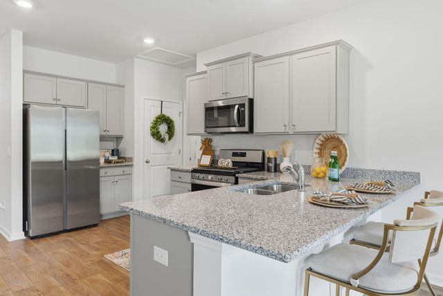 162 Oakwood Boulevard, Summerville, SC 29486
