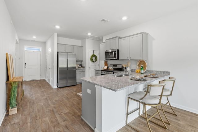 162 Oakwood Boulevard, Summerville, SC 29486
