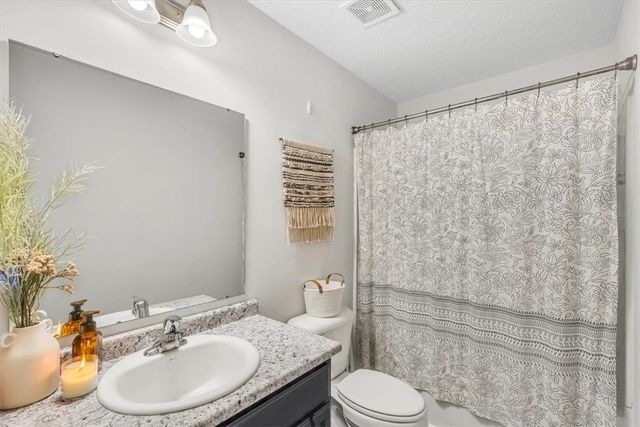 276 Brightleaf Circle, Hinesville, GA 31313