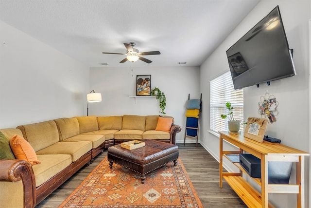 276 Brightleaf Circle, Hinesville, GA 31313