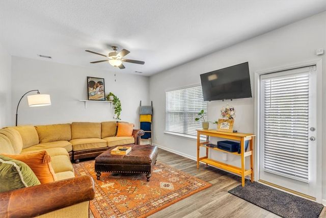 276 Brightleaf Circle, Hinesville, GA 31313