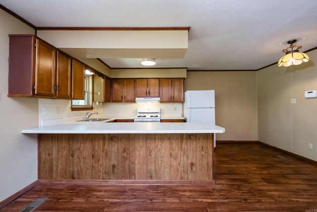 2725 Midland Road, Alexander, AR 72002