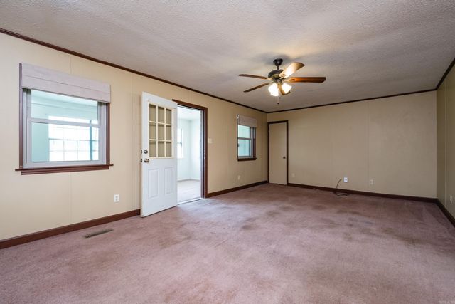 2725 Midland Road, Alexander, AR 72002