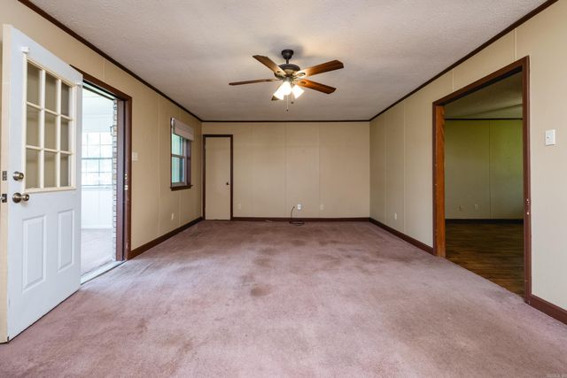 2725 Midland Road, Alexander, AR 72002