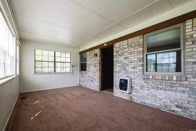 2725 Midland Road, Alexander, AR 72002