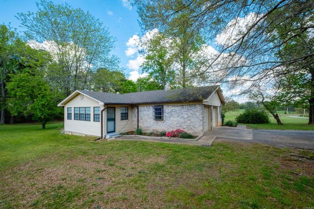 2725 Midland Road, Alexander, AR 72002