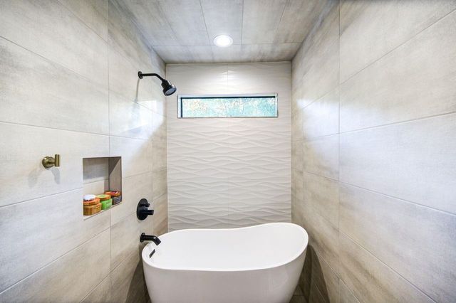 15307 Brandonwood Place, Houston, TX 77069