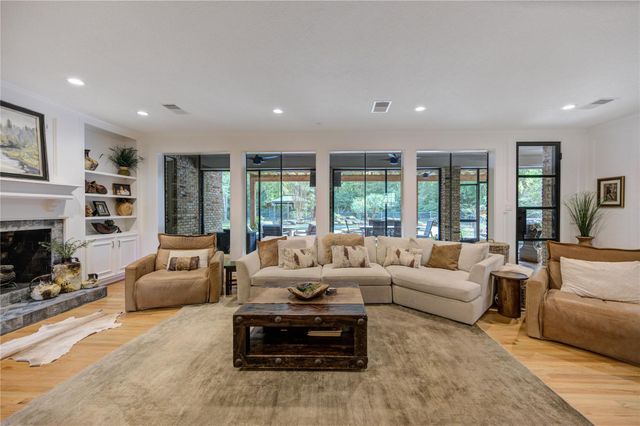 15307 Brandonwood Place, Houston, TX 77069