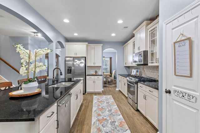 6008 Begonia Way, Hanahan, SC 29410