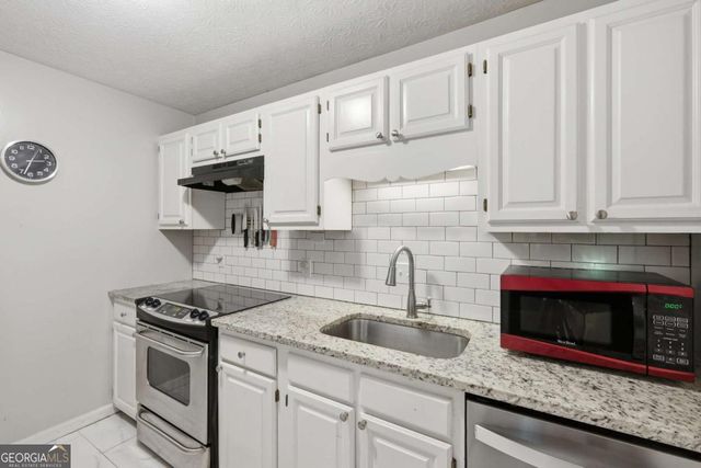 4012 Woodridge Way, Tucker, GA 30084