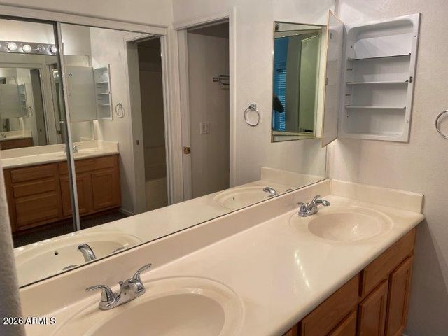 7021 E EARLL Drive 210, Scottsdale, AZ 85251