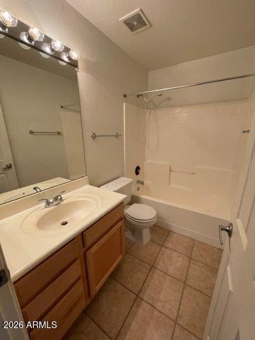 7021 E EARLL Drive 210, Scottsdale, AZ 85251