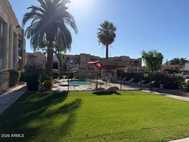 7021 E EARLL Drive 210, Scottsdale, AZ 85251
