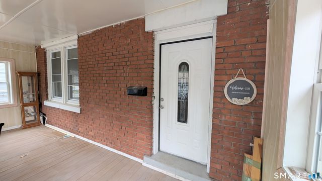 15 June Street 1, East Hartford, CT 06108