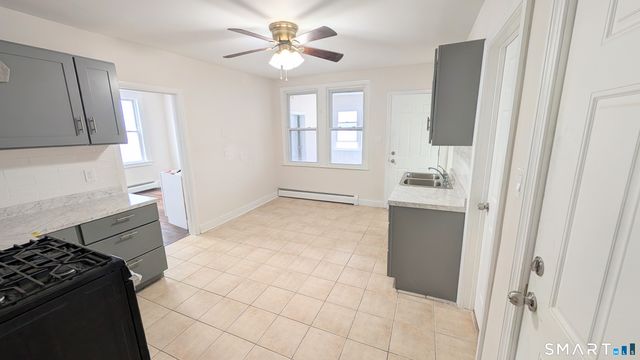 15 June Street 1, East Hartford, CT 06108