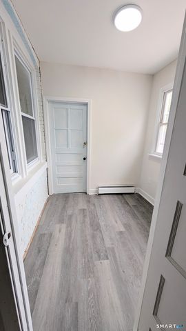 15 June Street 1, East Hartford, CT 06108
