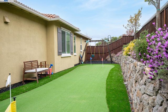 505 Tananger Heights Ct, Pleasant Hill, CA 94523