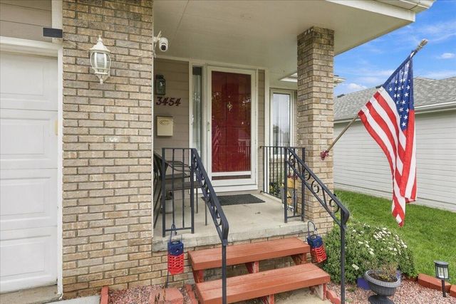 3454 AVENUE F, Council Bluffs, IA 51501