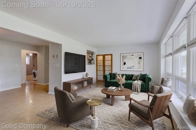 4345 Crooks Road 4, Royal Oak, MI 48073