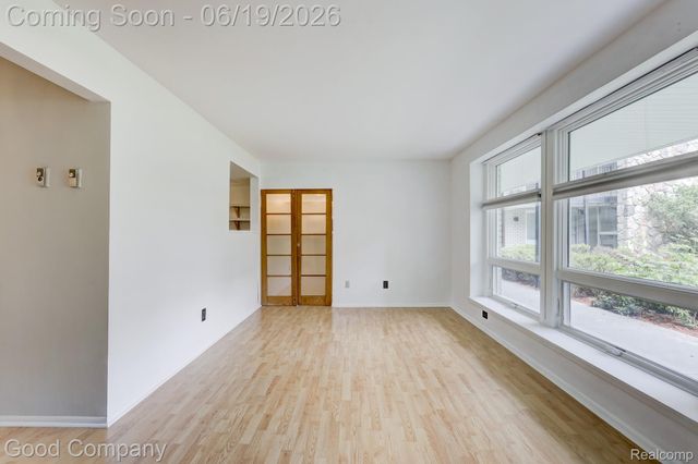 4345 Crooks Road 4, Royal Oak, MI 48073