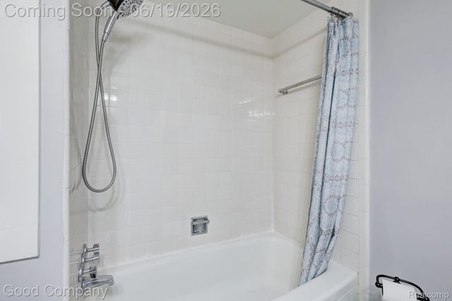 4345 Crooks Road 4, Royal Oak, MI 48073