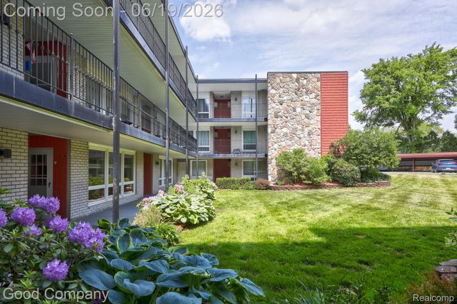 4345 Crooks Road 4, Royal Oak, MI 48073