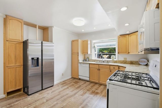 124 Fagundes Street, Hayward, CA 94544