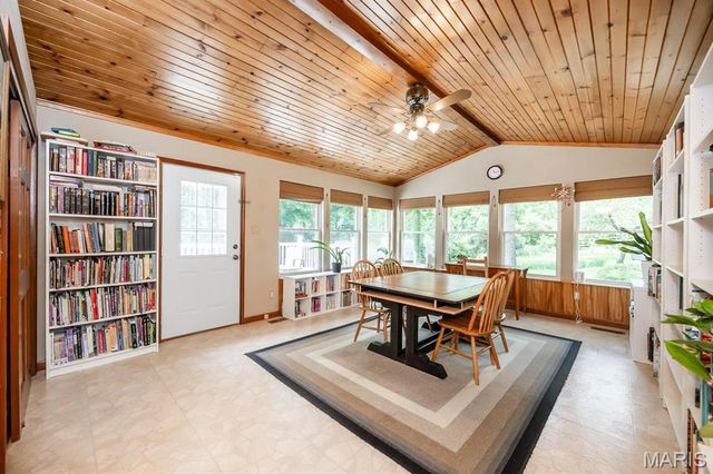 3104 Wild Flower Lane, Belleville, IL 62221
