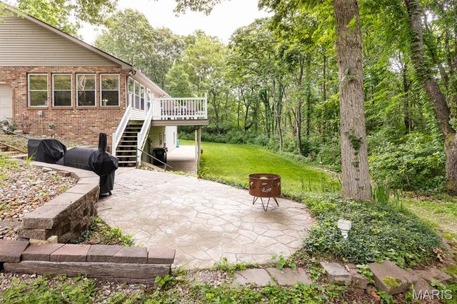 3104 Wild Flower Lane, Belleville, IL 62221