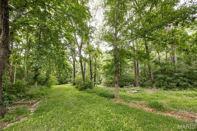 3104 Wild Flower Lane, Belleville, IL 62221